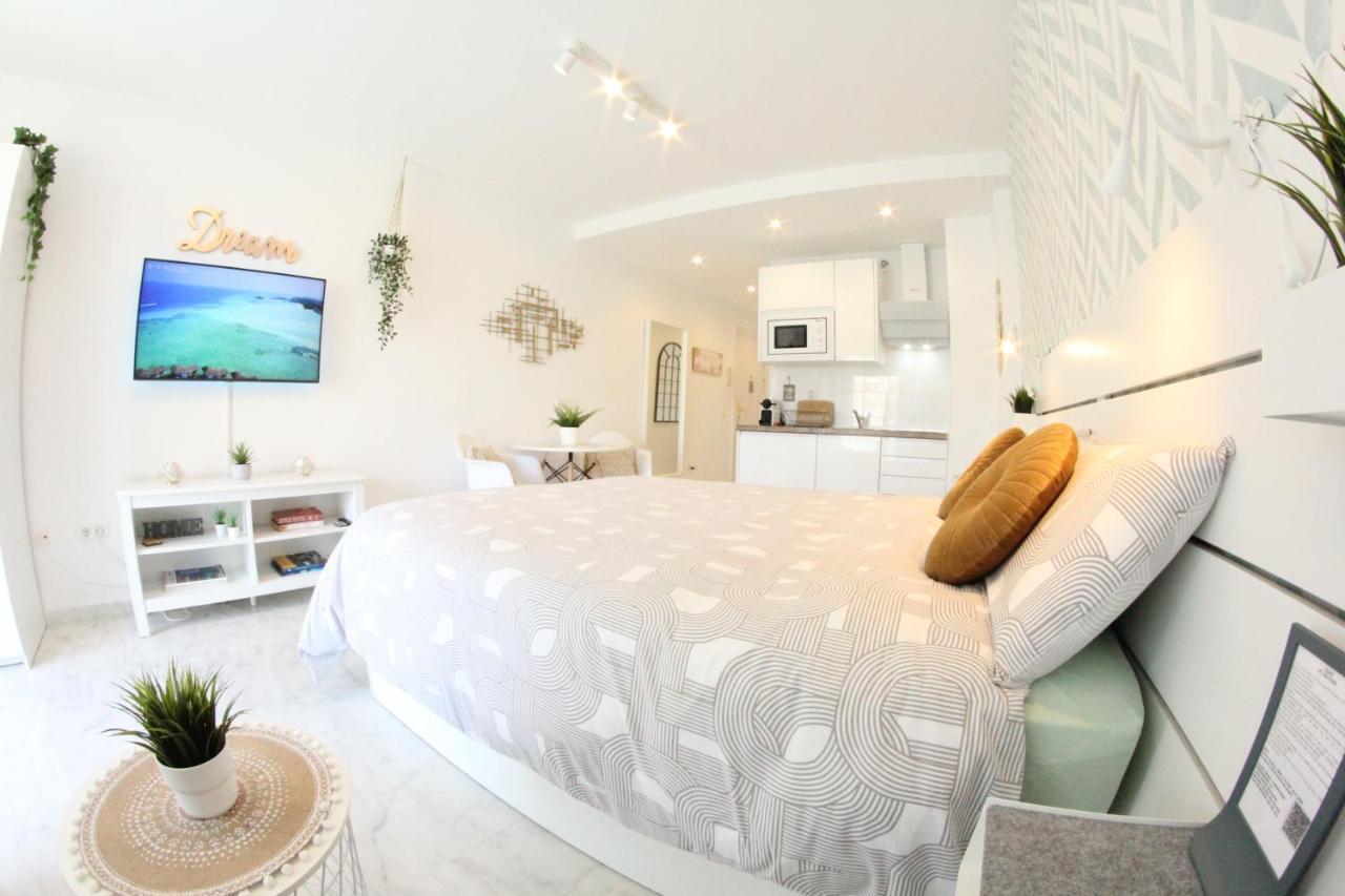 Torremolinos - New Central Studio Plata With Balcony Apartment ภายนอก รูปภาพ