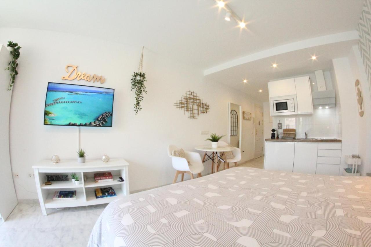 Torremolinos - New Central Studio Plata With Balcony Apartment ภายนอก รูปภาพ